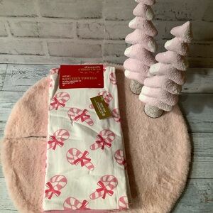 Set of 3 Pink Candy Cane With Bow Kitchen Towels
